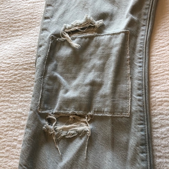 Levi’s 501 Light Wash Distressed Straight Jeans with Patches - Picture 7 of 17